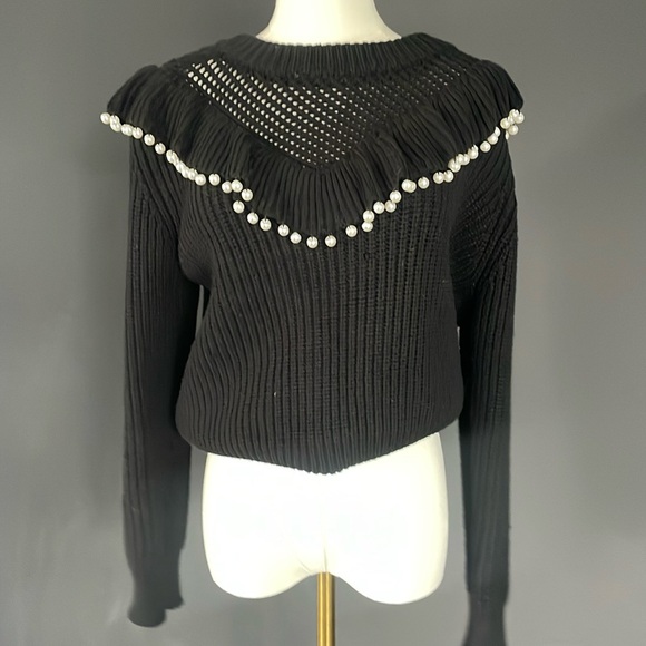 ZARA knit sweater with pearl detail. - Picture 1 of 4